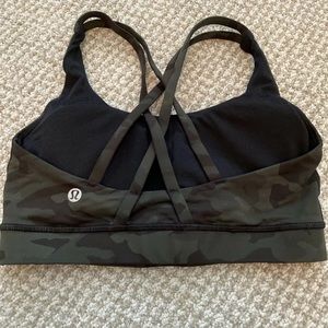 Lululemon energy bra incognito green camo Sz 4 EUC